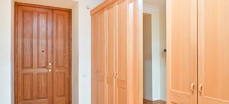 Glass Closet Door Repair in Oakville, Ontario