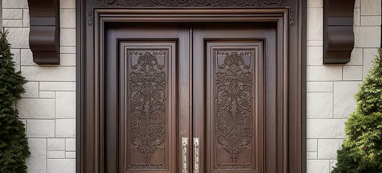 Front Door Moulding in Uptown Core, ON