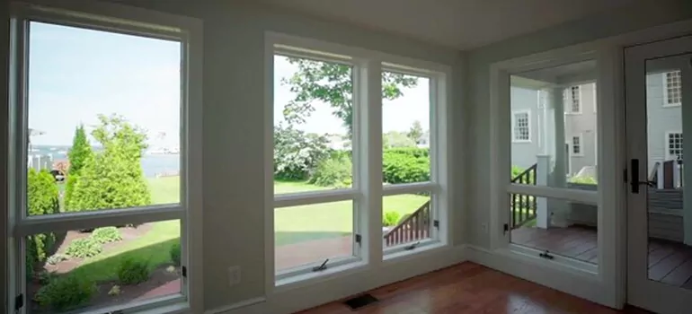 Double-hung Window Repair in Oakville, ON