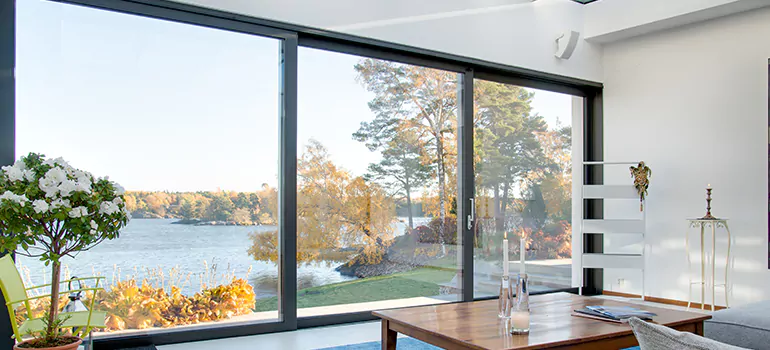 Custom Residential Window Tinting in Oakville, ON